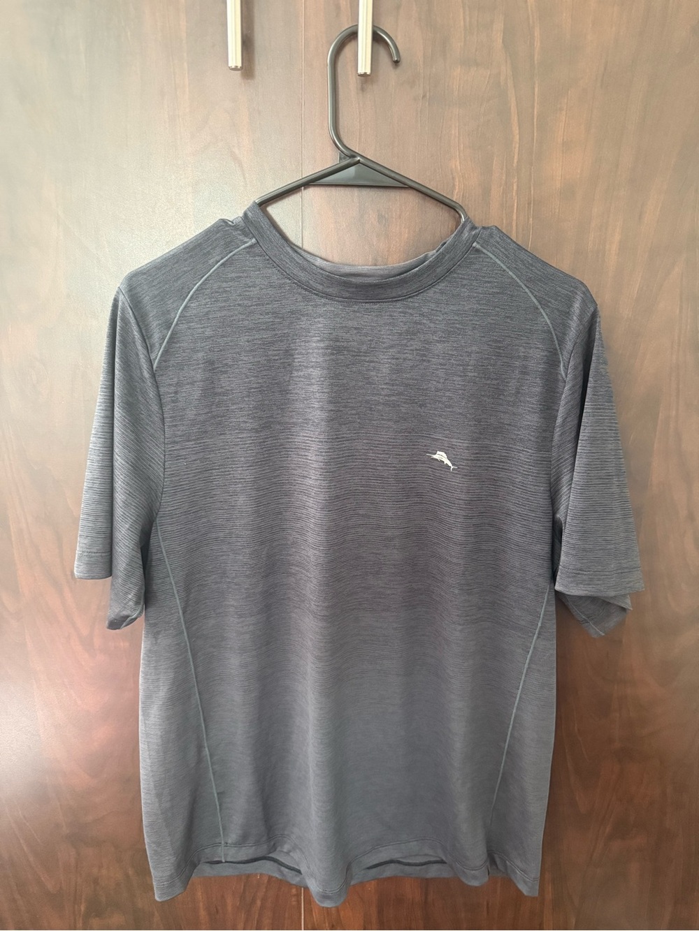 Tommy Bahama Short Sleeve Athletic Tee - M Like New